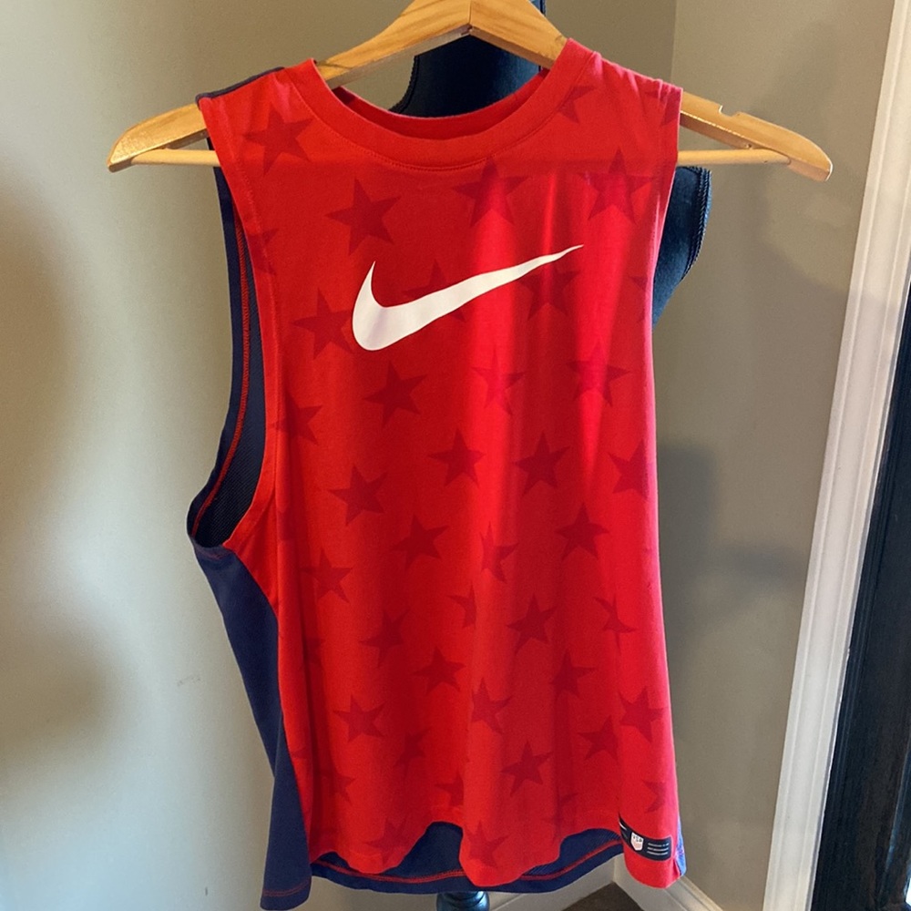 Nike patriotic NFL football tank top. Men’s Size Medium.  Red/white/blue.  EUC. - Picture 4 of 9